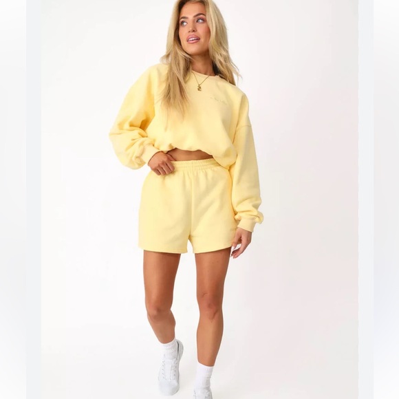 Kittenish sorry hunny sweatshirt and sweat shorts set. Size small - Picture 1 of 3